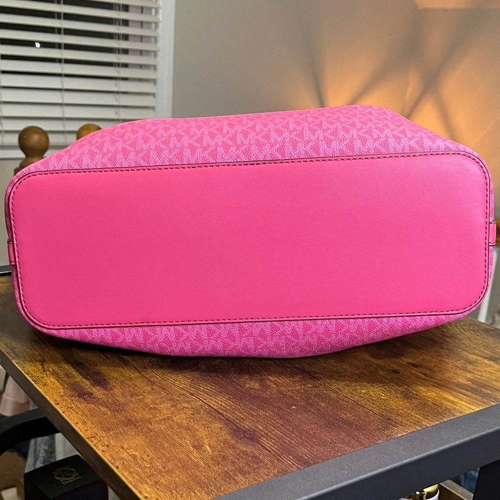 Michael Kors Pink MK Logo Tote with Signature Charm - Picture 8 of 12